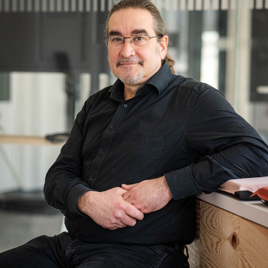 Univ.-Prof. Dr. Steven Ney